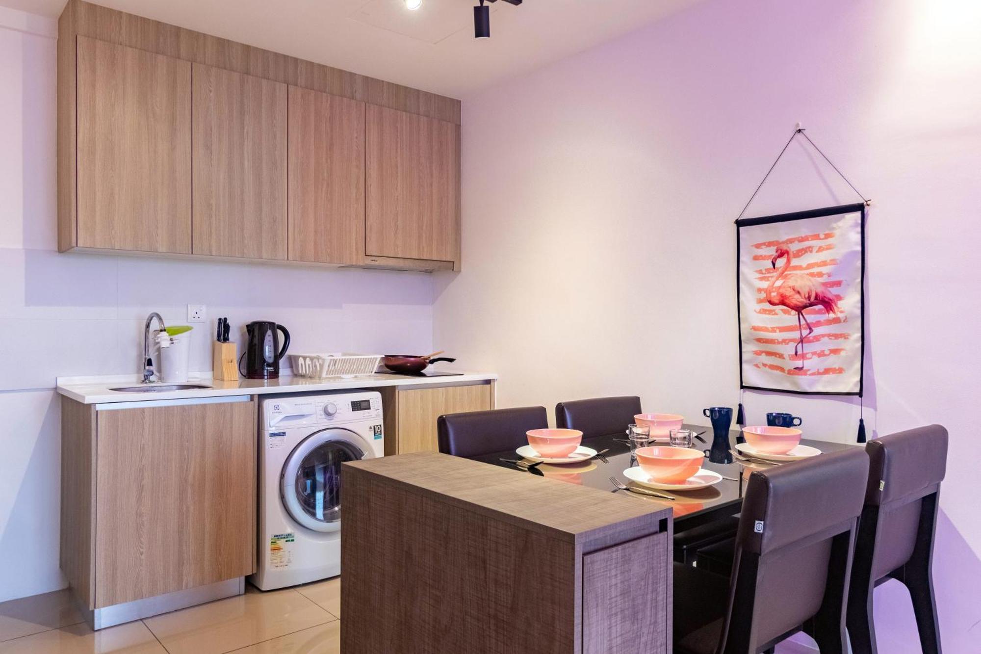 Tropicana 218 Macalister X Airlevate Apartment George Town